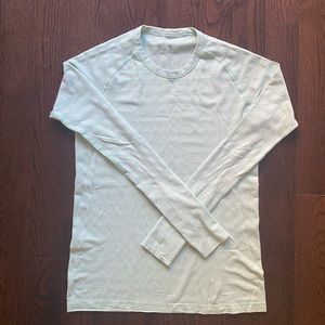Lululemon long sleeve size 12